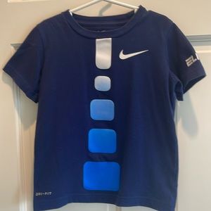 Nike dri-fit tee size 5-6